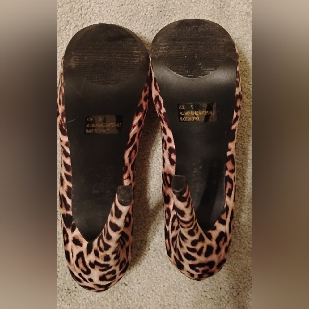 leopard platform heels - Picture 4 of 6
